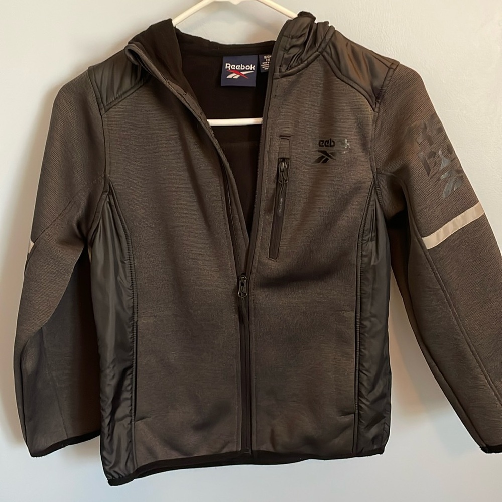 Boys youth Reebok jacket gray and black, medium weight